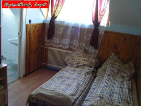 3895482_3_644x461_maganszallashely-szoba-kompolt-szallasajanlat_rev004.jpg